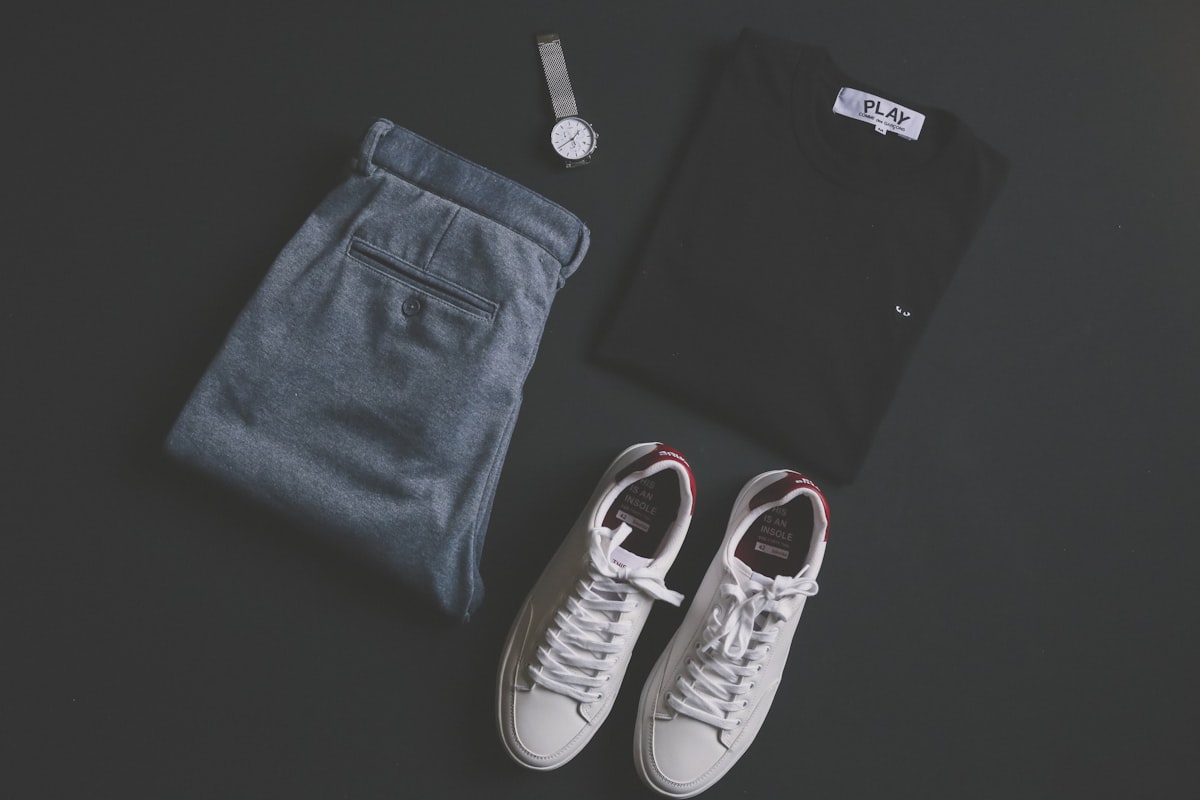 WOMEN'S PREMIUM CORD SHIRT